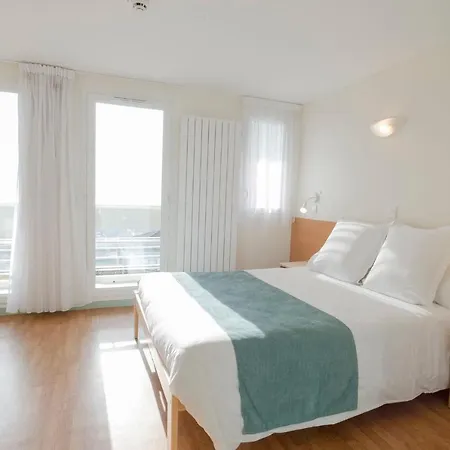 Centre Jean Xxiii Hotel